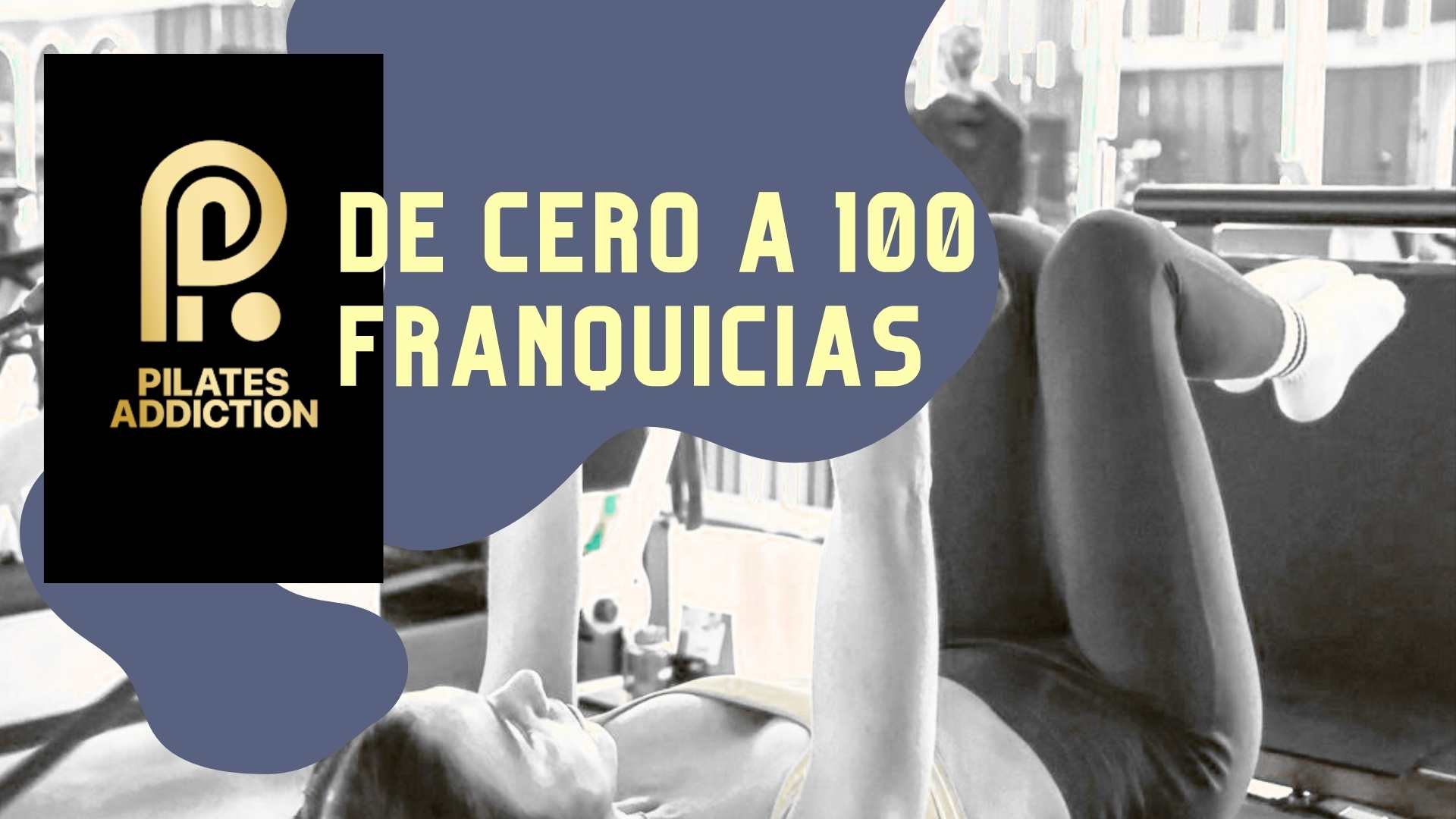 studio de Pilates Addiction con máquinas WundaFormer y clientes en sesión de entrenamiento.